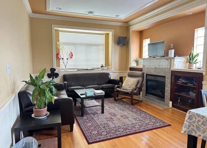 Vancouver Metrotown Modern Guest House