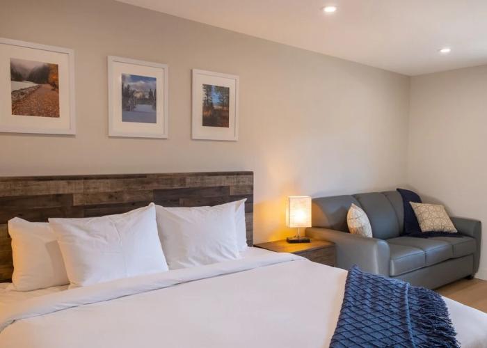 Rooms at Riveredge