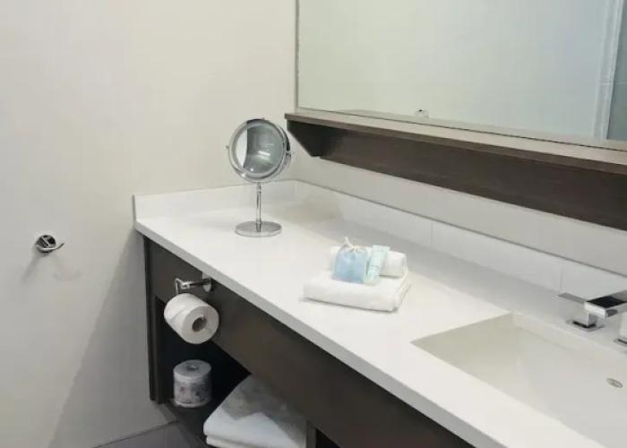 Rooms at Riveredge