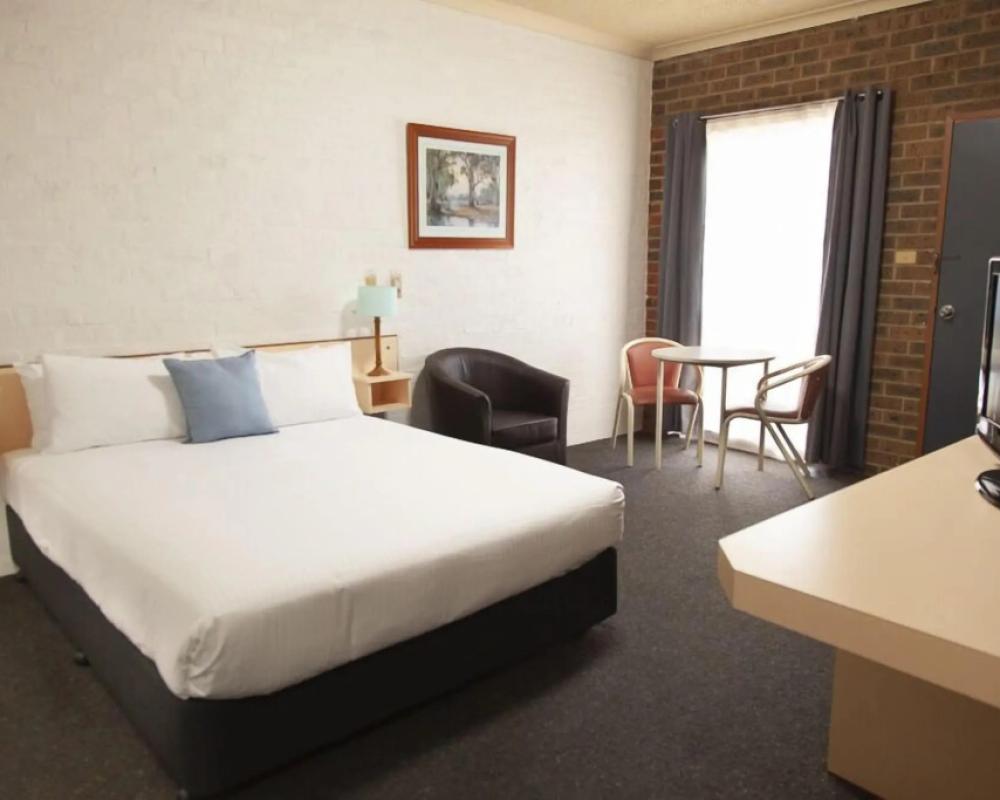 Bega Downs Motor Inn