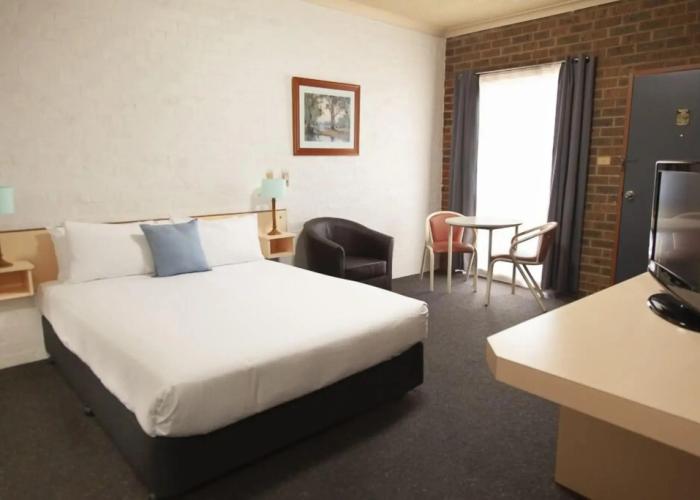 Bega Downs Motor Inn