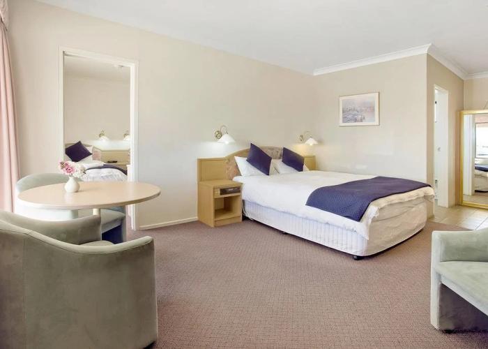 Bega Village Motor Inn