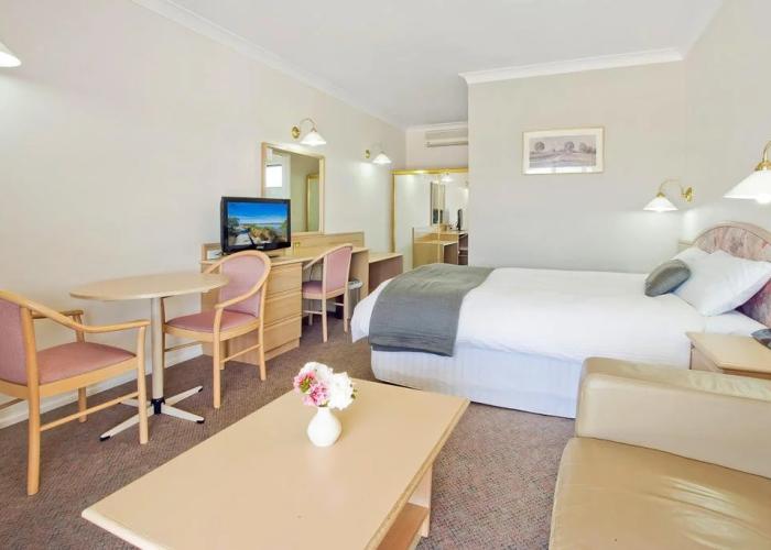 Bega Village Motor Inn