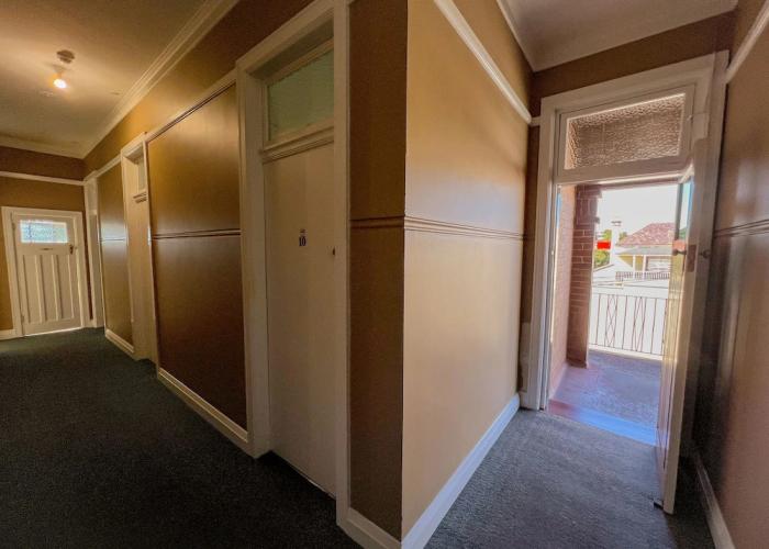 Commercial Hotel Bega