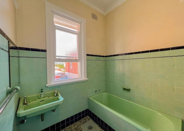 Commercial Hotel Bega