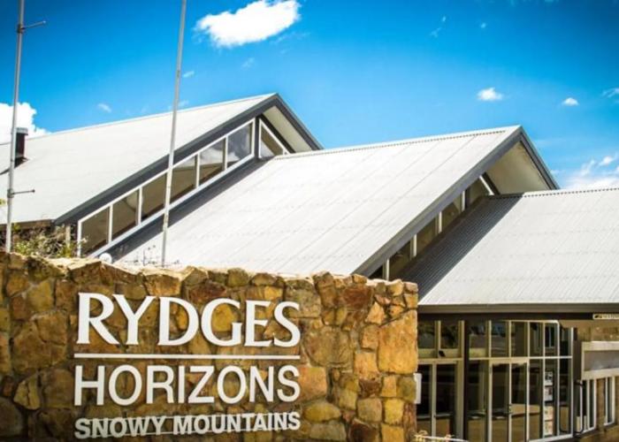 Horizons Lake Jindabyne
