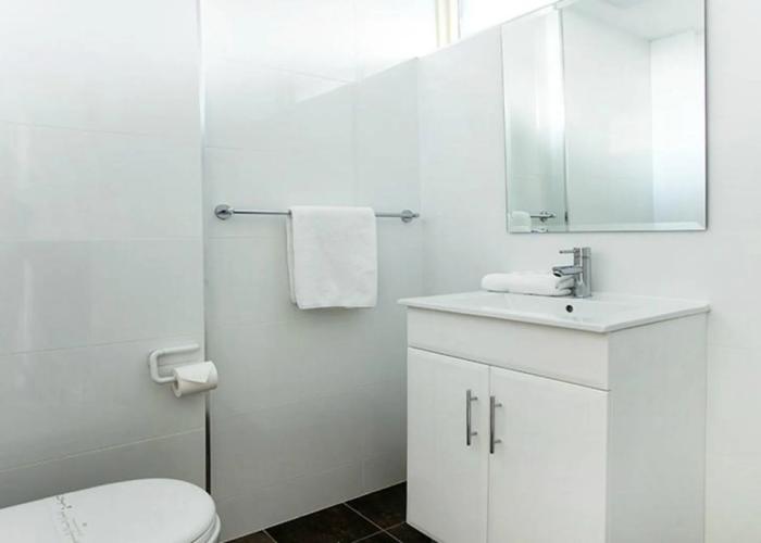 Lake Jindabyne Hotel