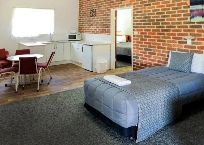 The Leeton Heritage Motor Inn