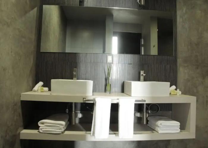 ESDUMA HK Hotel Pachuca