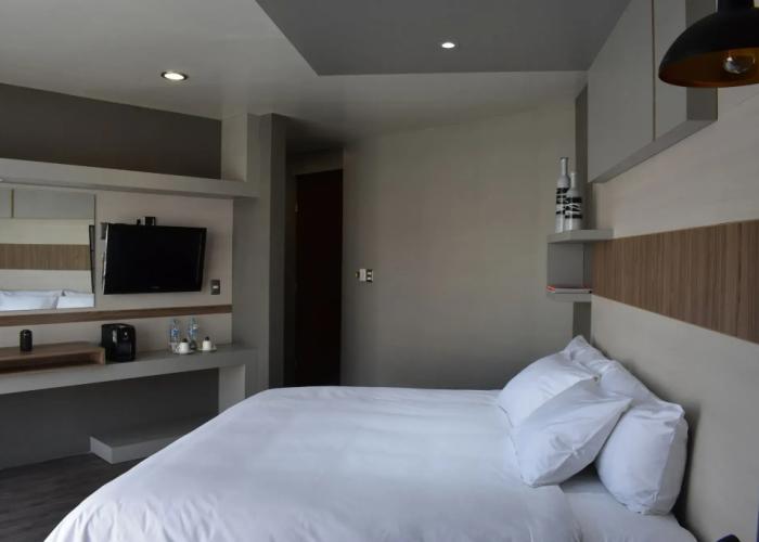ESDUMA HK Hotel Pachuca