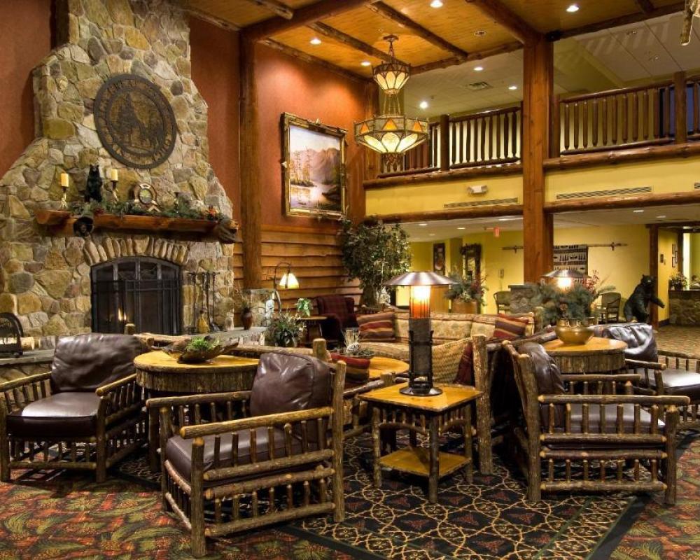 Six Flags Great Escape Lodge & Indoor Waterpark