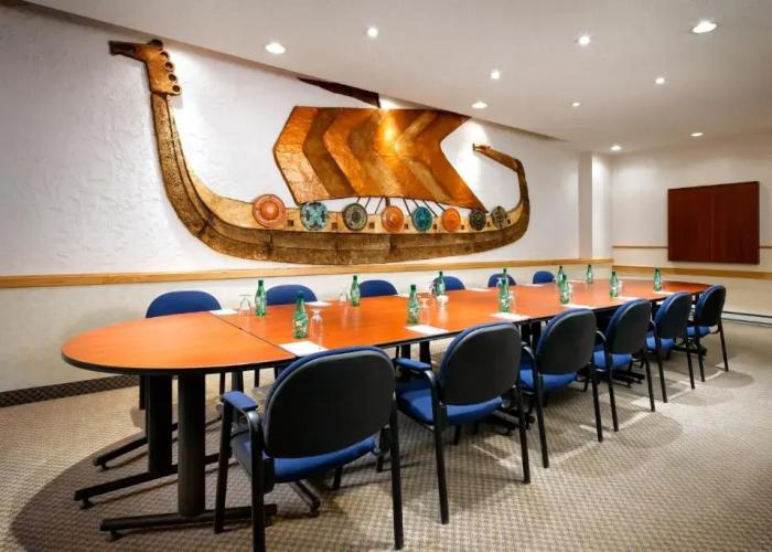Greenwood Inn & Suites