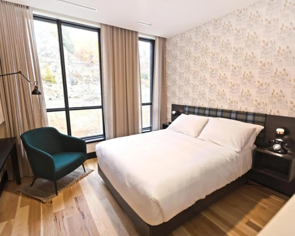 фото Hew & Draw Hotel