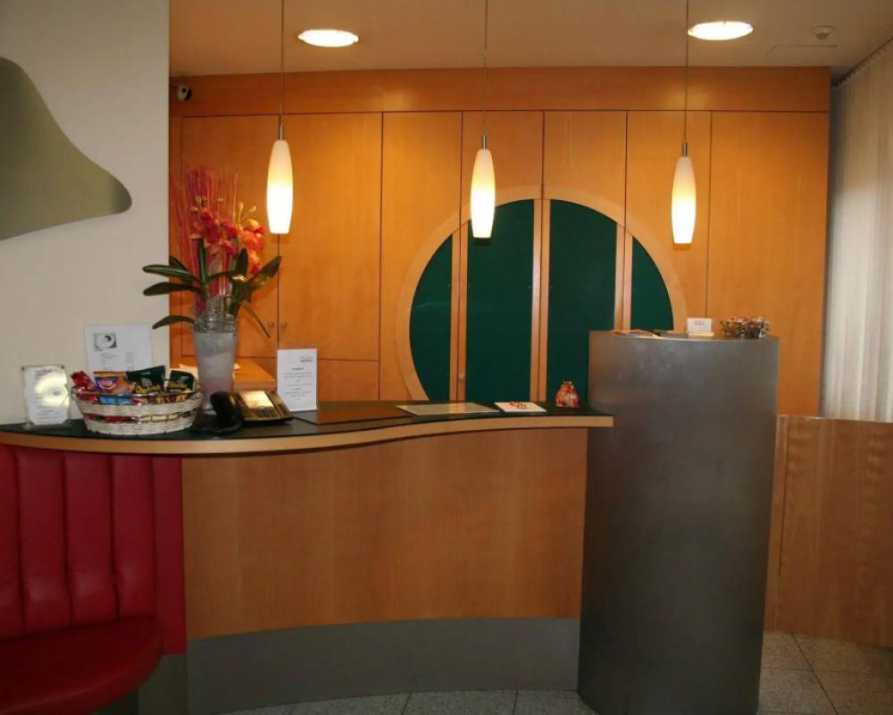 фото Hotel Neuthor