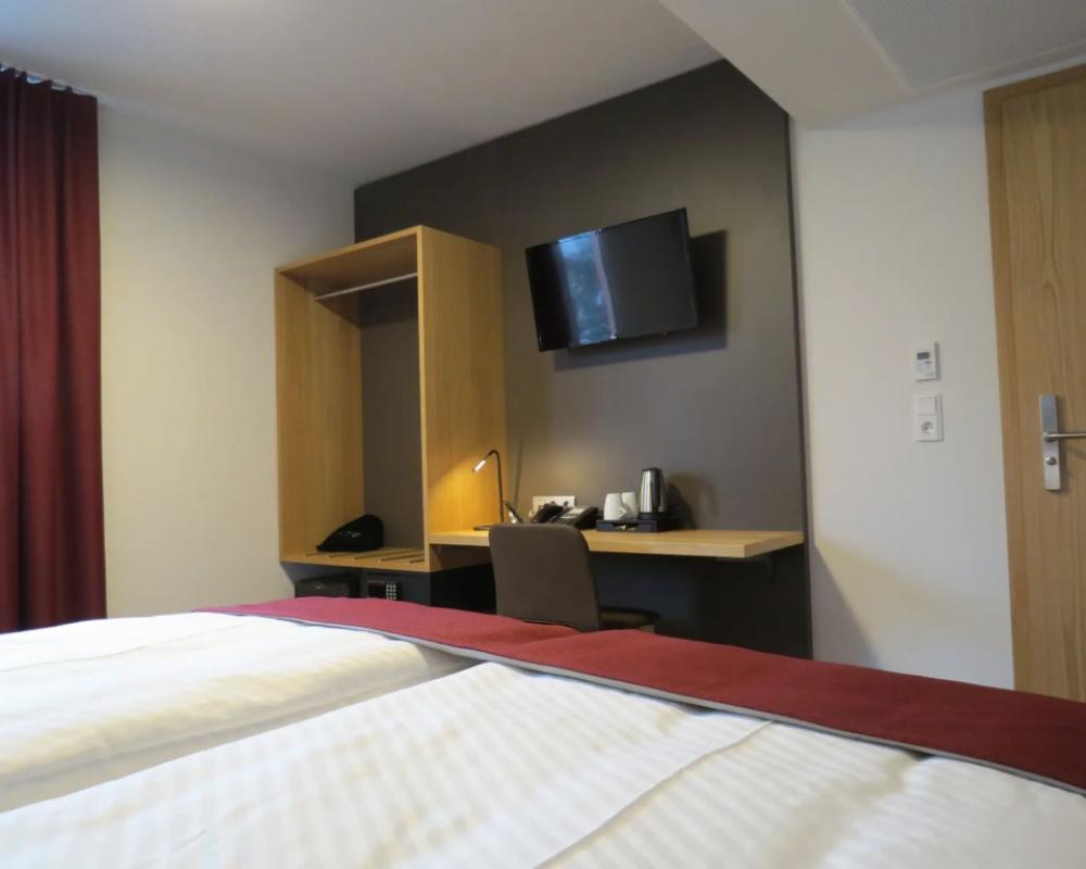 фото Hotel Neuthor