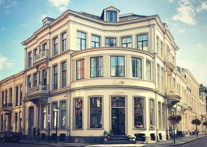 FINCH Boutique Hotel