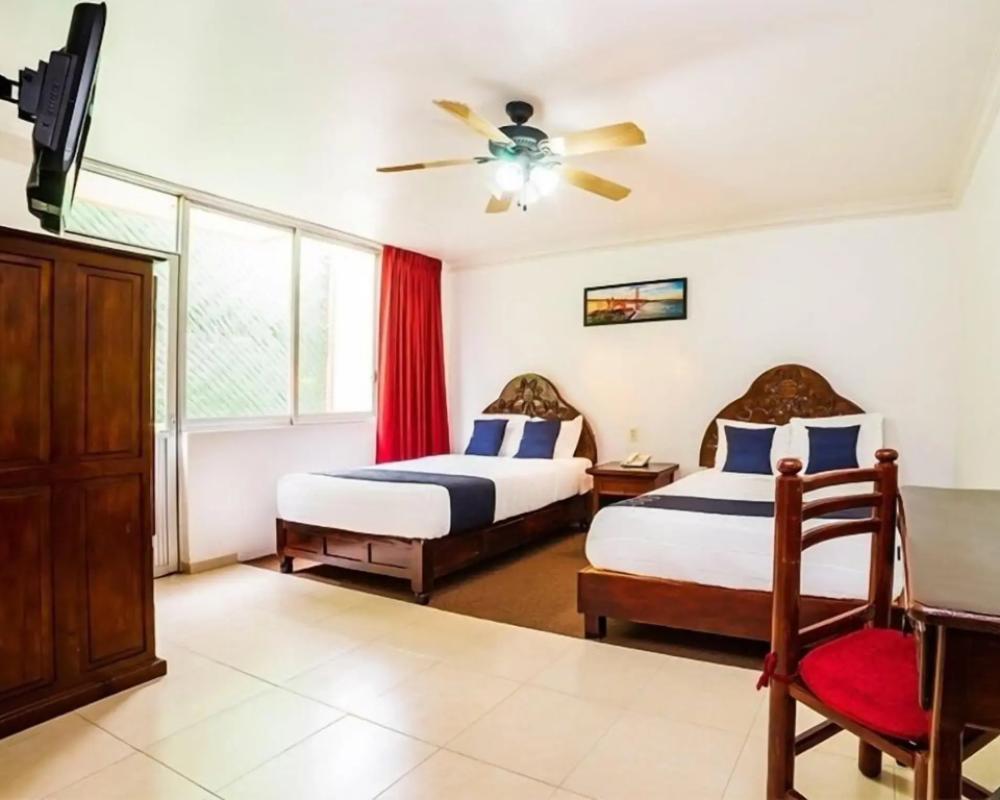 фото Hotel Cano