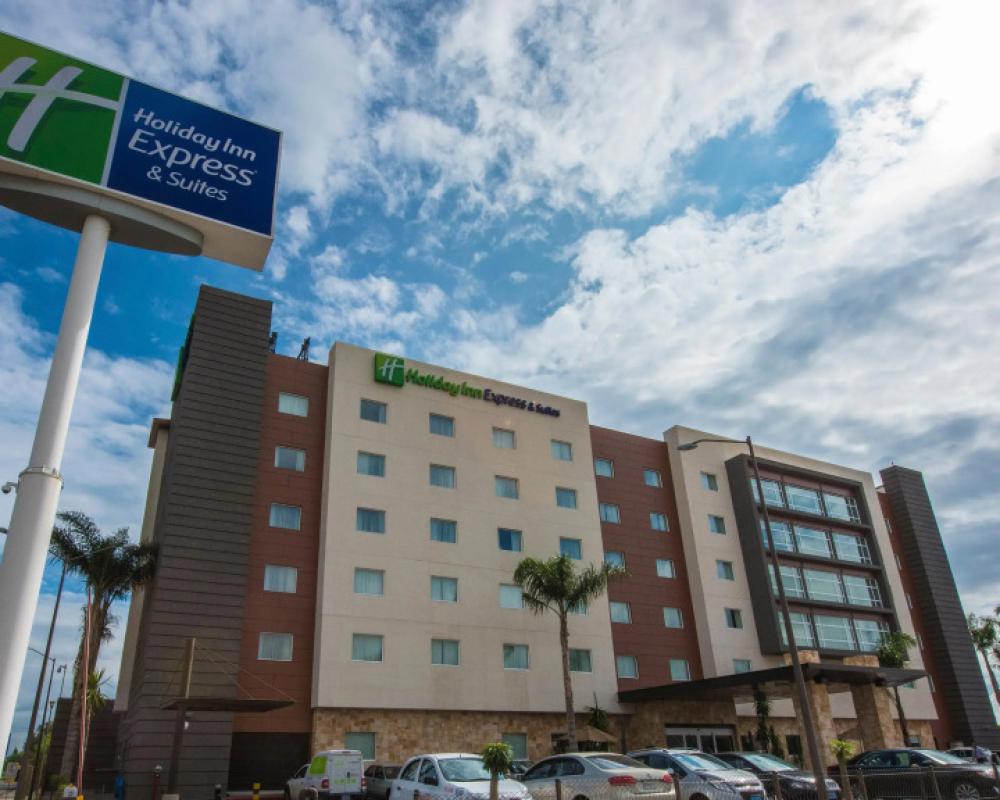 Holiday Inn Express & Suites Celaya by IHG