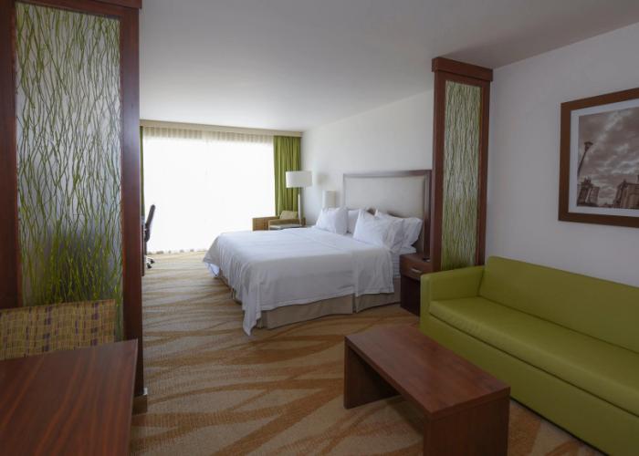 Holiday Inn Express & Suites Celaya by IHG