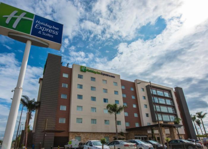 Holiday Inn Express & Suites Celaya by IHG