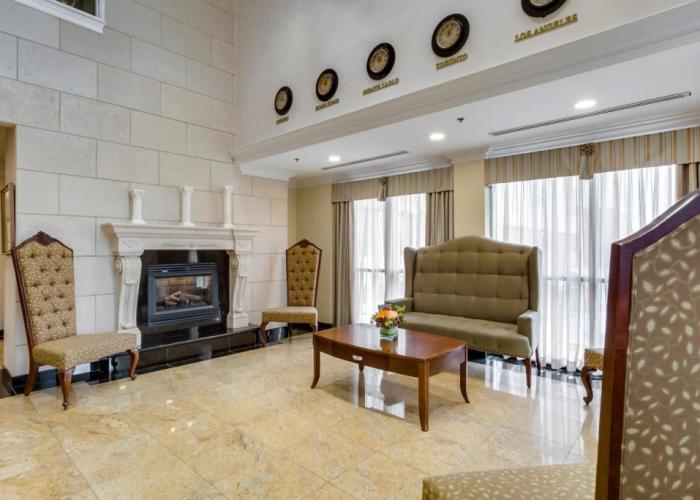 Monte Carlo Inn Vaughan Suites