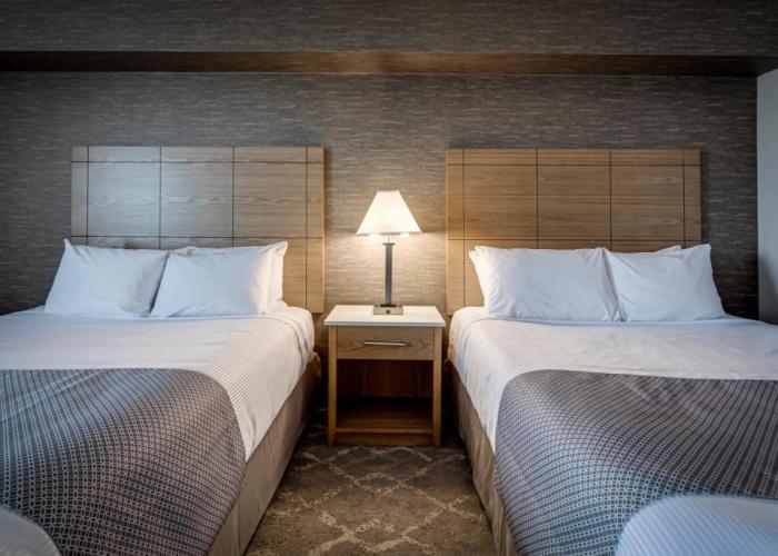 Monte Carlo Inn Vaughan Suites