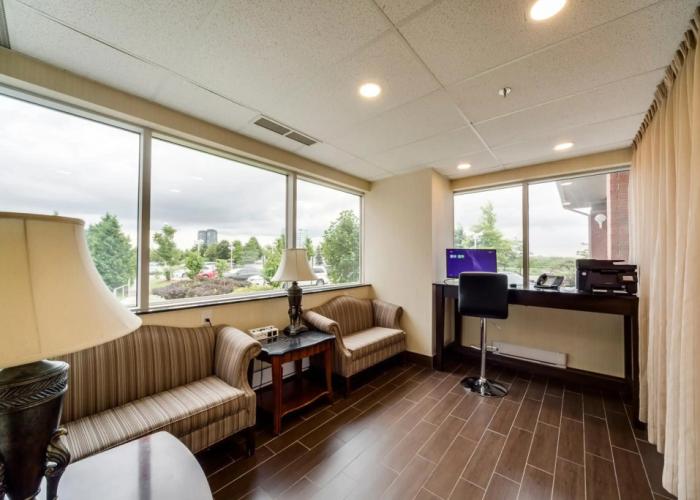 Monte Carlo Inn Vaughan Suites