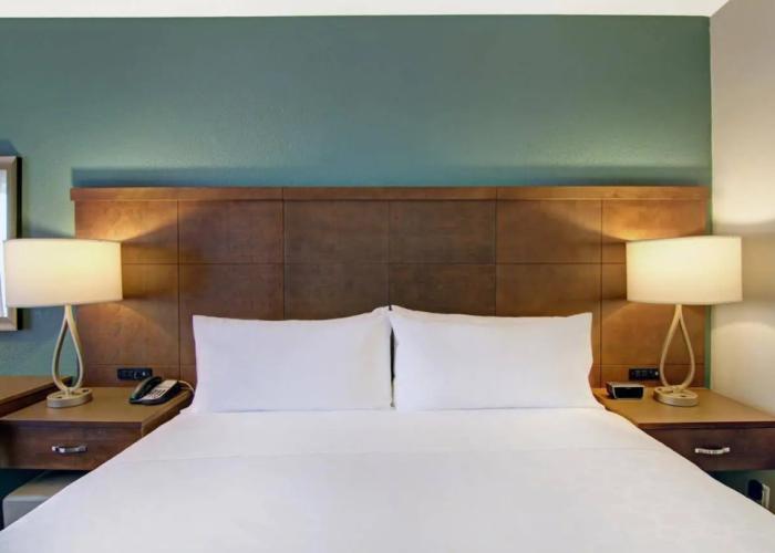 Staybridge Suites Toronto - Vaughan South by IHG