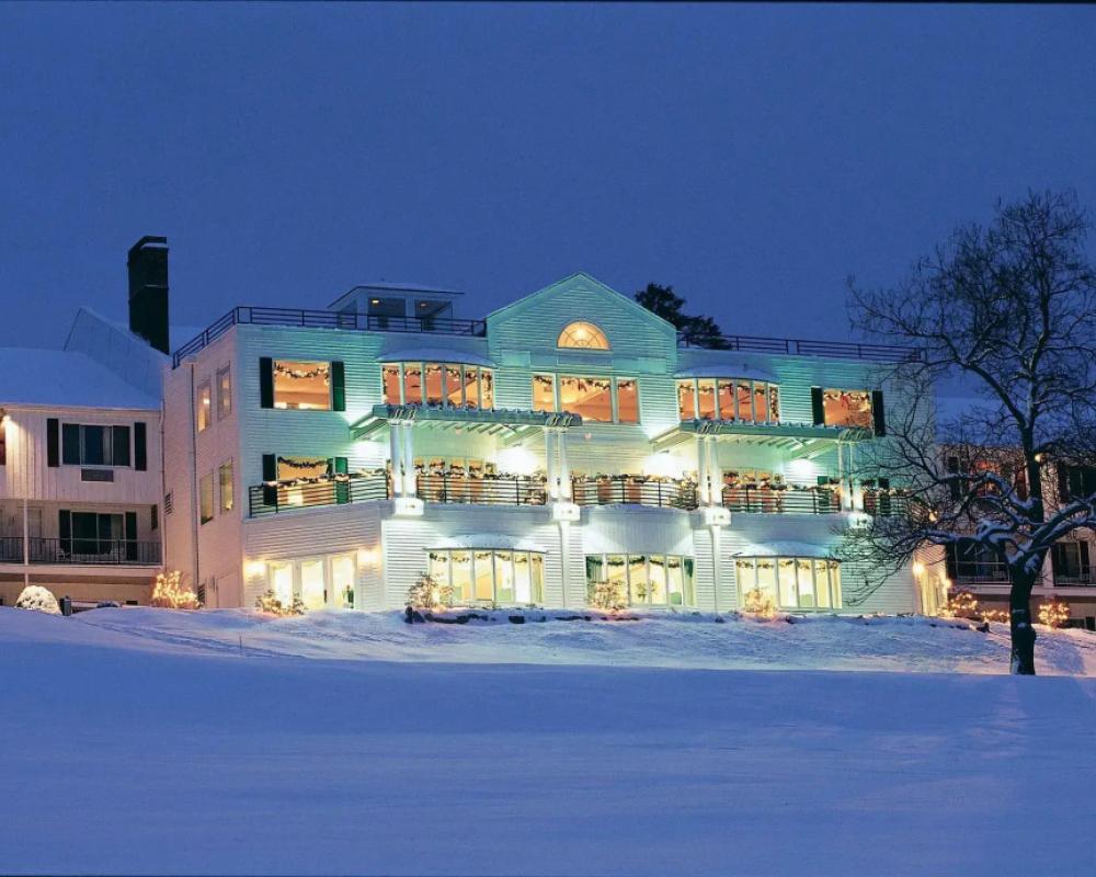 Red Jacket Mountain View Hotel