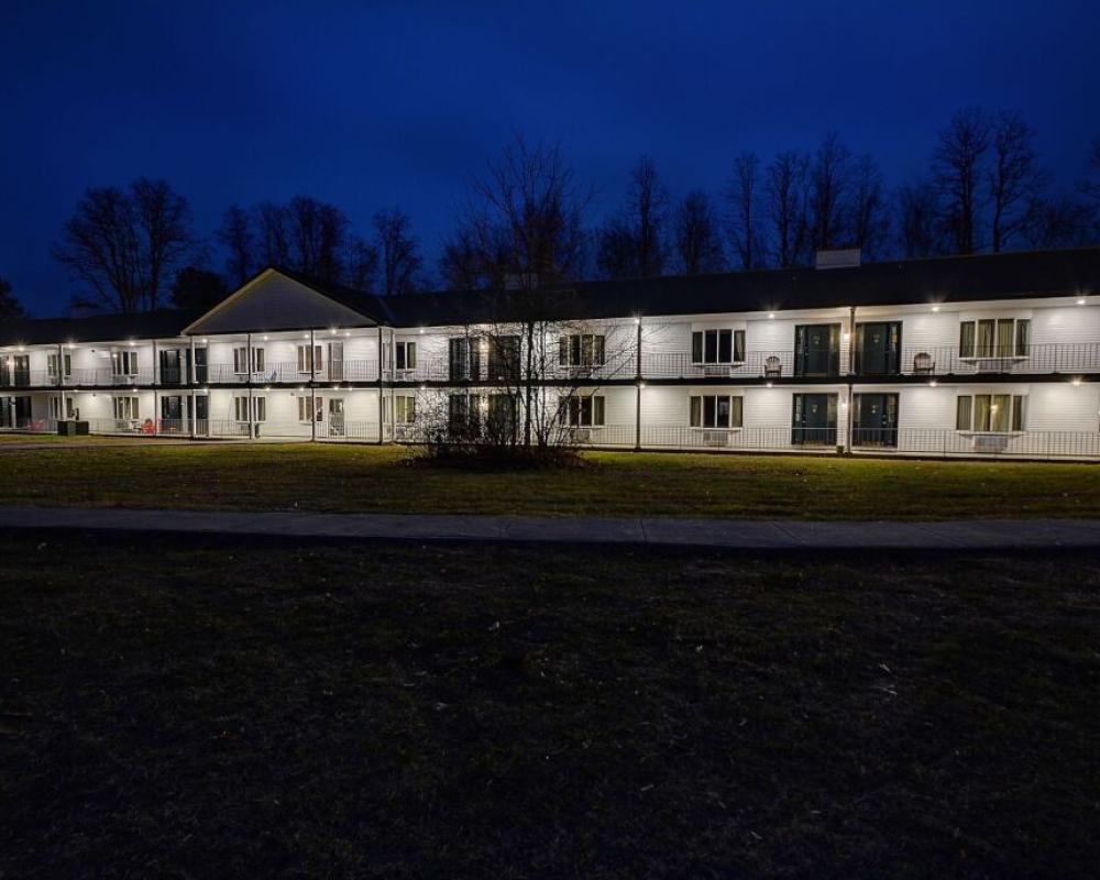 Colonial Motel And Spa