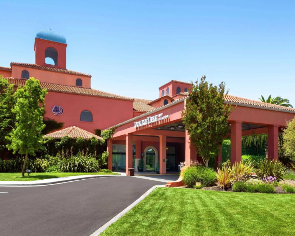 DoubleTree by Hilton Sonoma - Wine Country