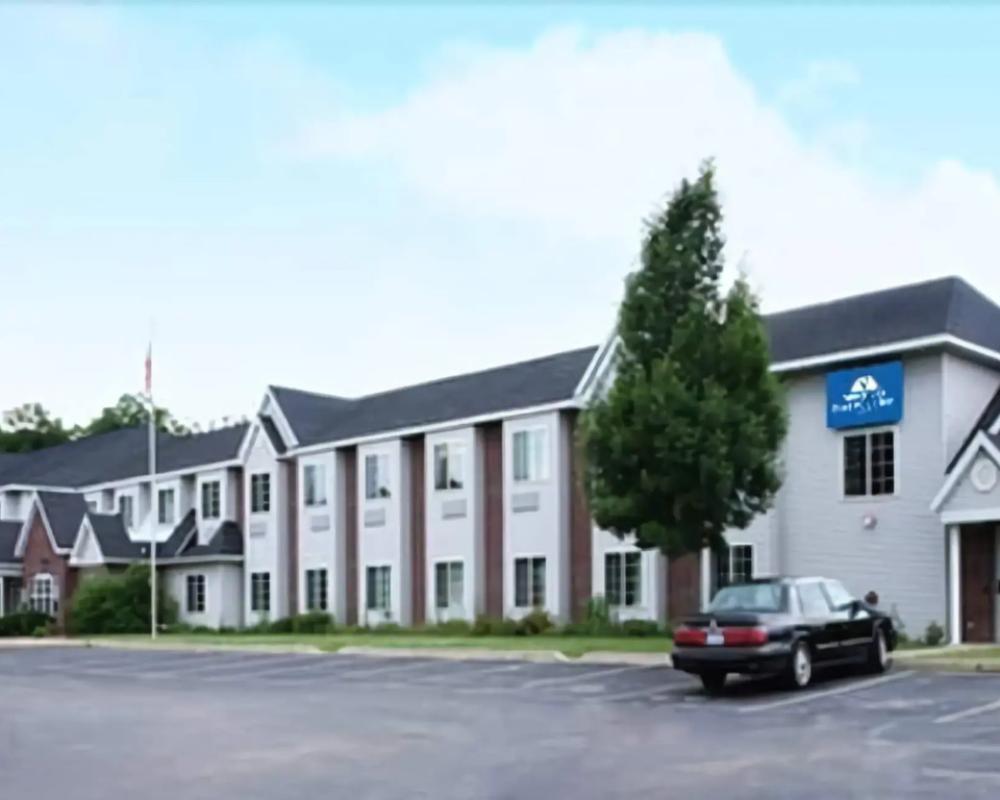 Americas Best Value Inn & Suites Racine