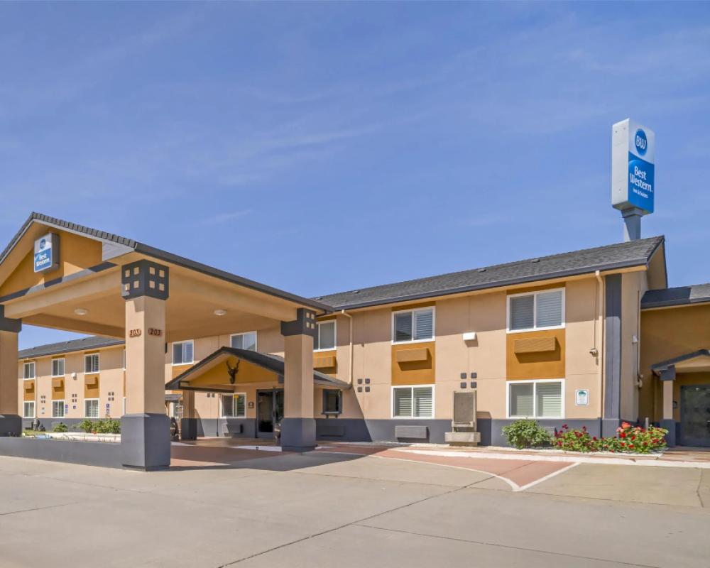 Best Western Antelope Inn & Suites
