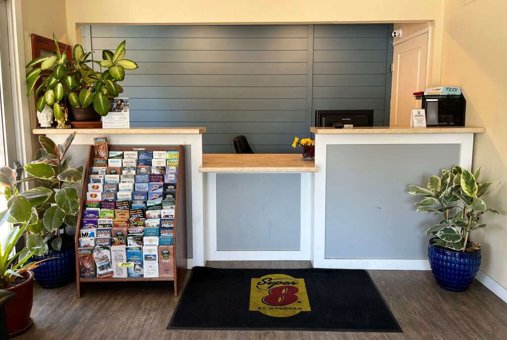 Super 8 by Wyndham Red Bluff