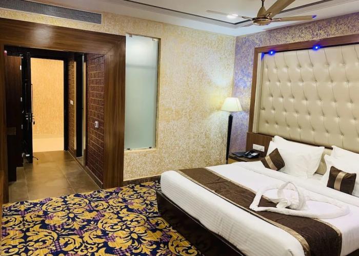 Hotel Vishnu Empire