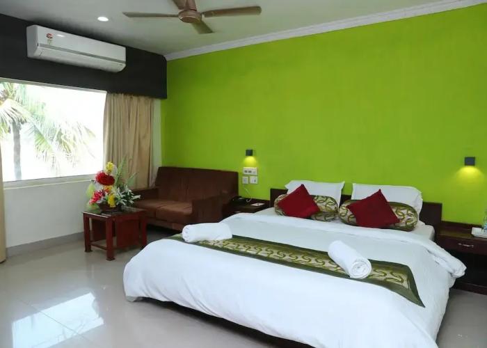 Hotel River Bay
