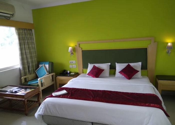 Hotel River Bay