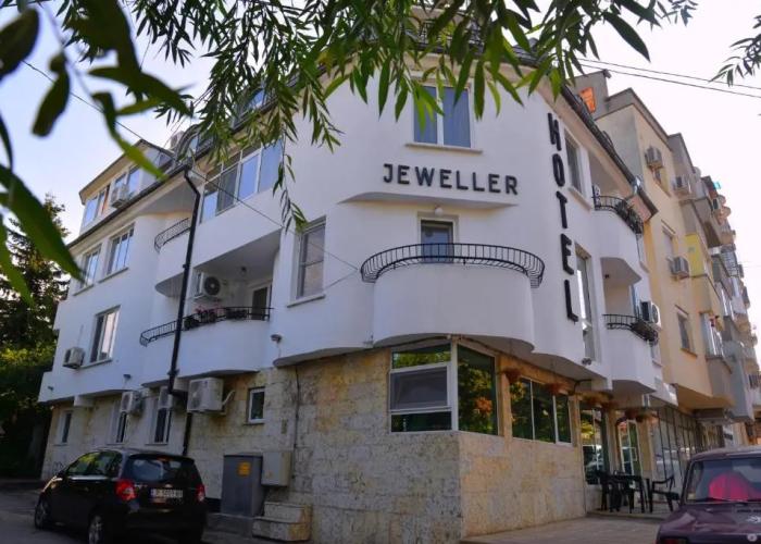 Hotel Jeweller