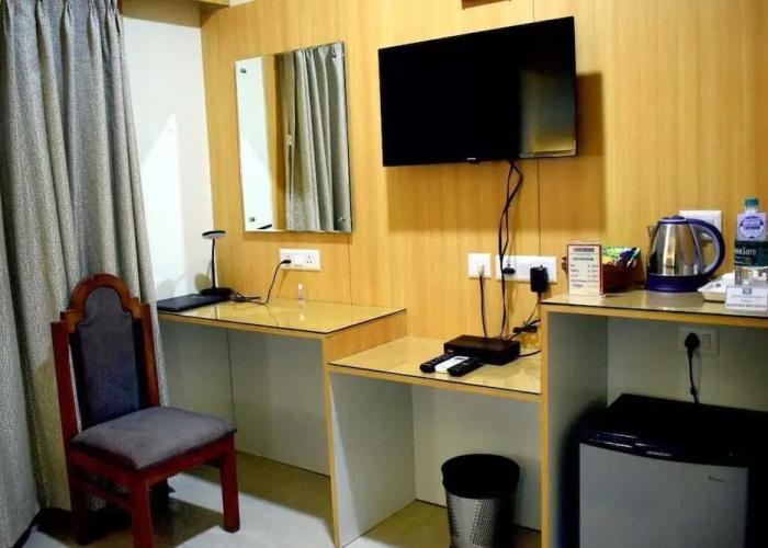 Hotel Radhika Regency