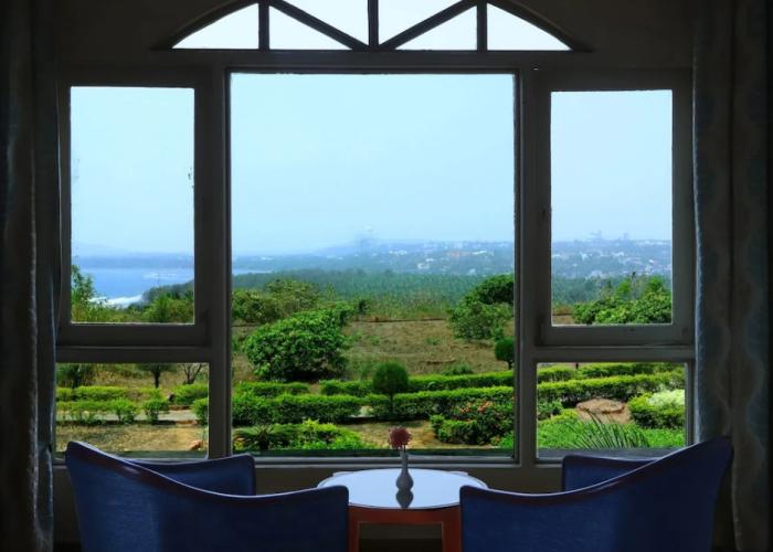 Kohinoor Samudra Beach Resort