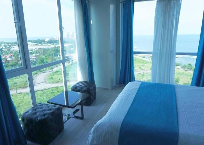 La Mirada Residences