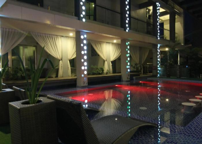 Eloisa Royal Suites