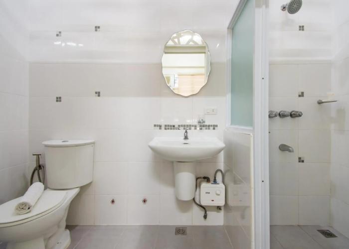 Alicia Tower Residences - Adult Only - Hostel