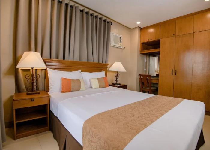 Sta. Barbara Residence Hotel
