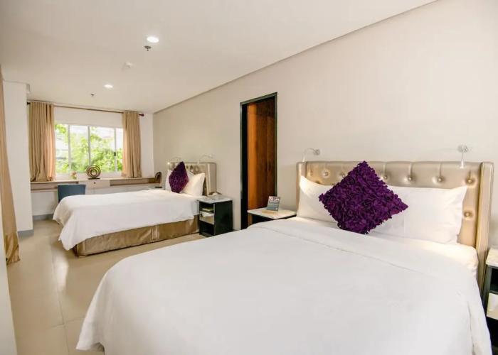 Sta. Barbara Residence Hotel