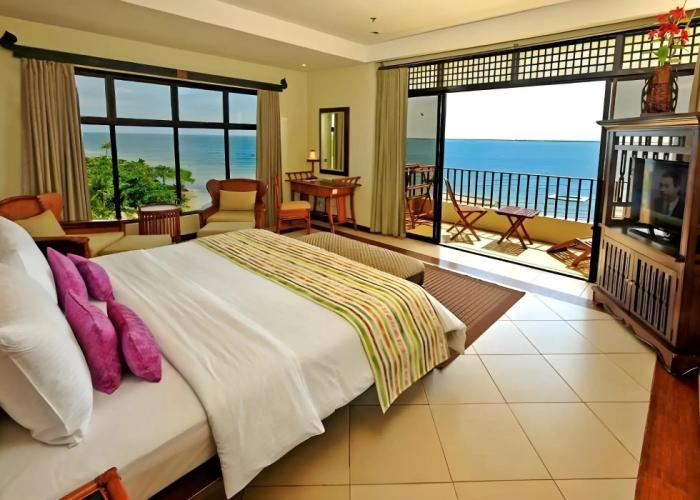 Costabella Tropical Beach Hotel