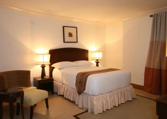 Crown Regency Suites & Residences - Mactan