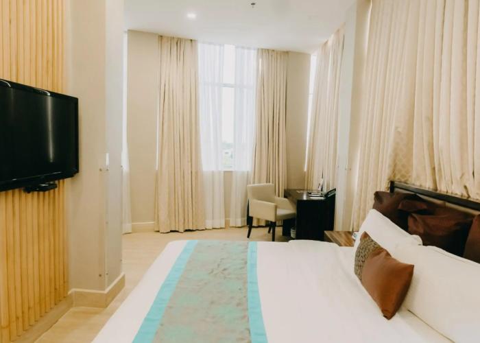 Goldberry Suites & Hotel Mactan