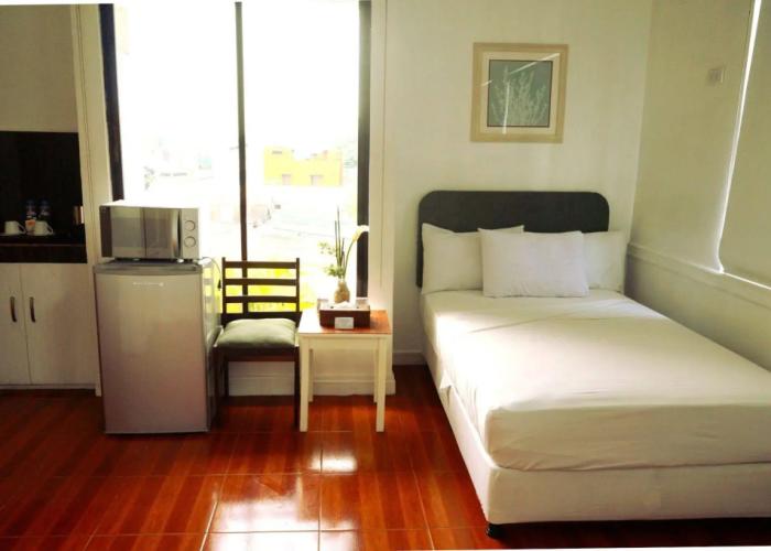 Makati Riverside Inn