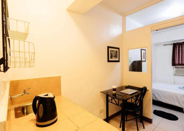 OYO 859 City Stay Inns Pasong Tamo (Vaccinated Staff)